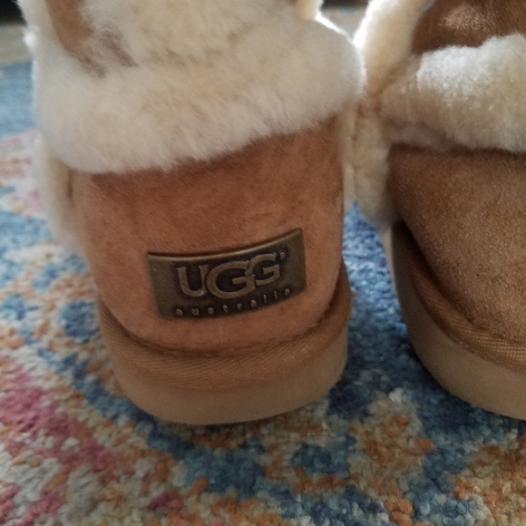 Ugg Carter suede sperpa lined boots - Picture 5 of 8